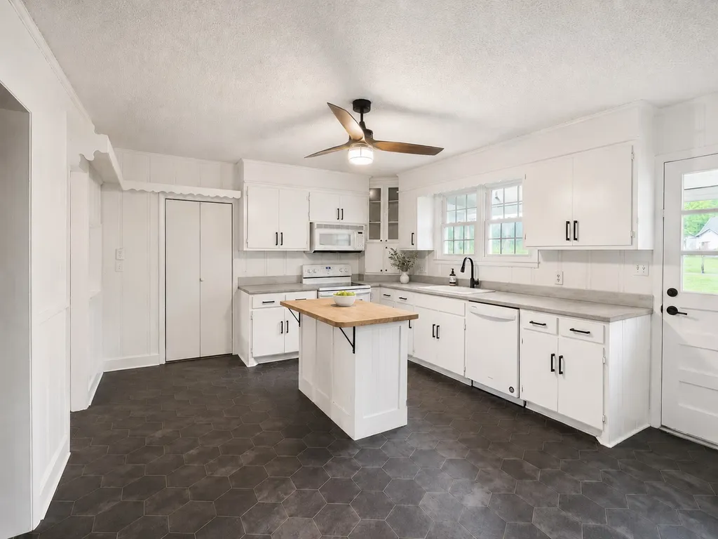 1155 Ridge Hill Road Goodlettsville TN 37072