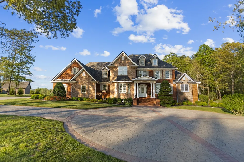 446 Waterford Drive Manchester TN 37355