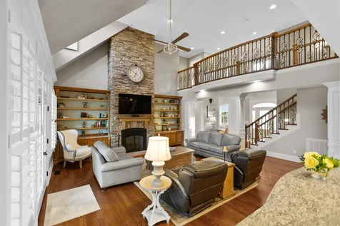 446 Waterford Drive Manchester TN 37355