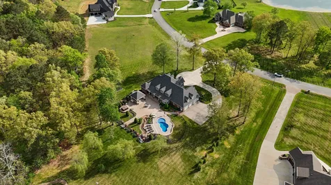 446 Waterford Drive Manchester TN 37355