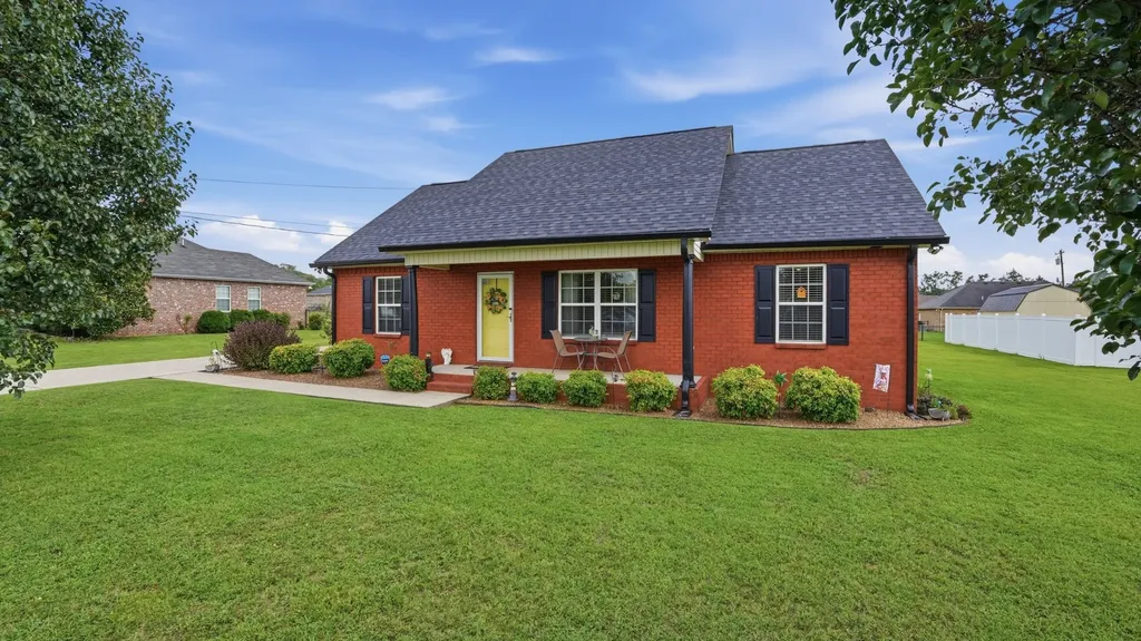2732 Ridgewood Drive Christiana TN 37037