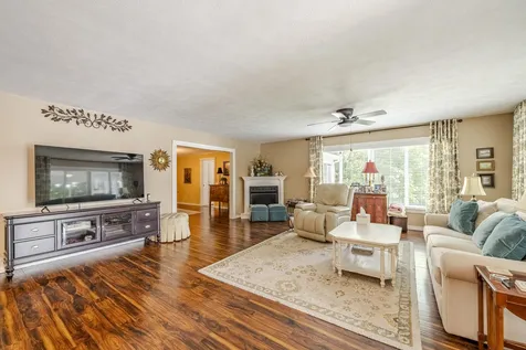 25 Blackfoot Cove Bath Springs TN 38311