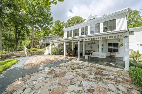 25 Blackfoot Cove Bath Springs TN 38311