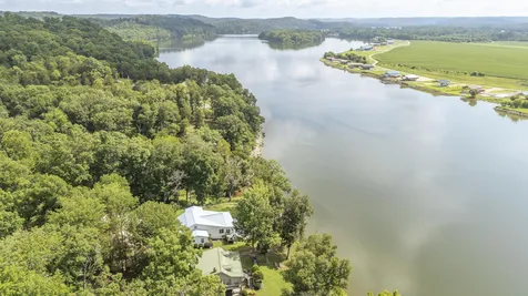 25 Blackfoot Cove Bath Springs TN 38311