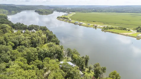 25 Blackfoot Cove Bath Springs TN 38311