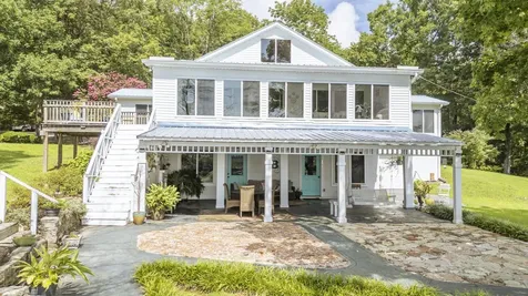 25 Blackfoot Cove Bath Springs TN 38311