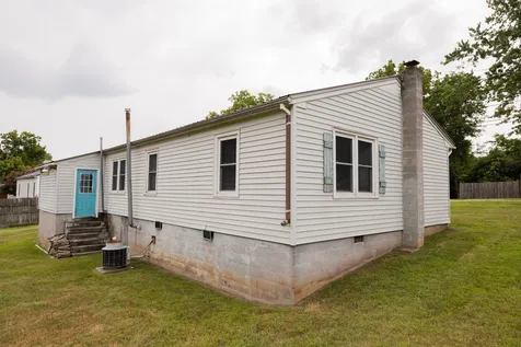 305 W Bronson Street Sparta TN 38583