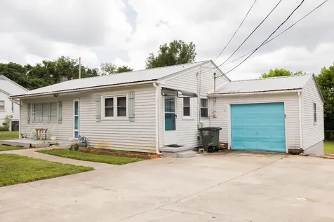 305 W Bronson Street Sparta TN 38583