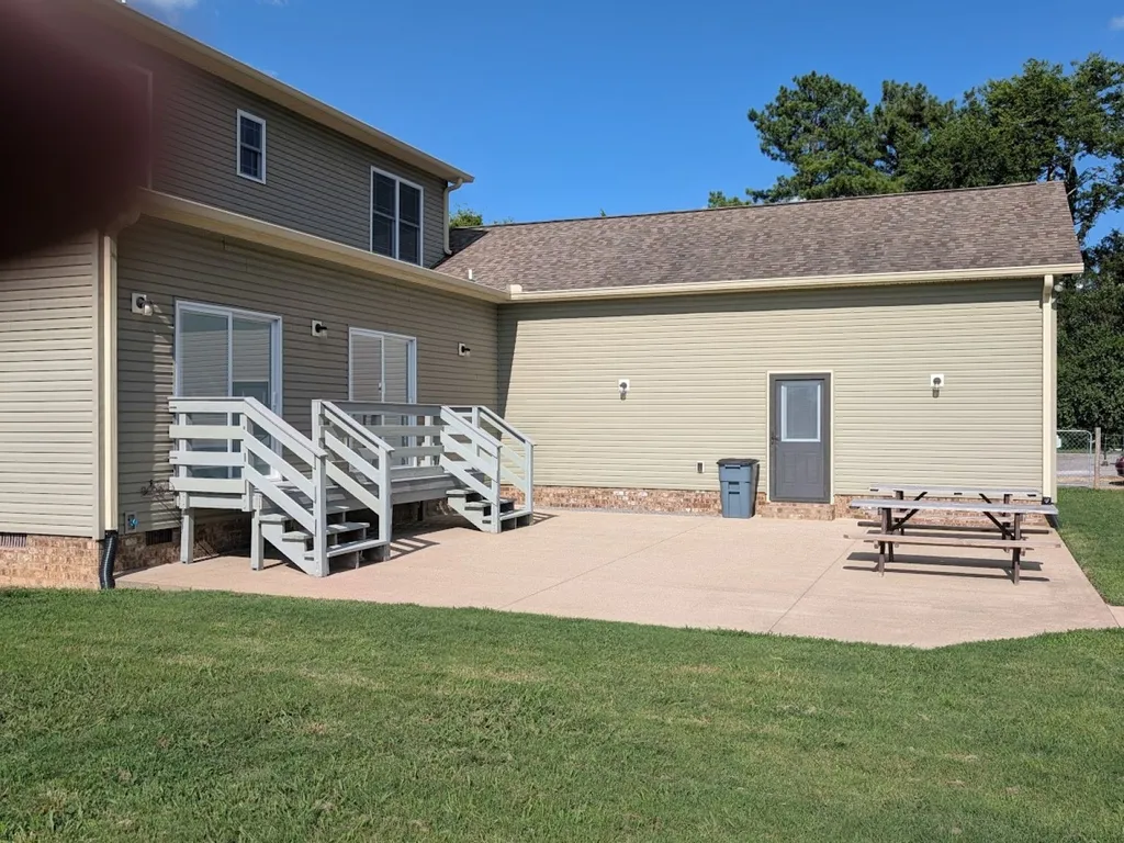 199 Walnut Grove Road Christiana TN 37037