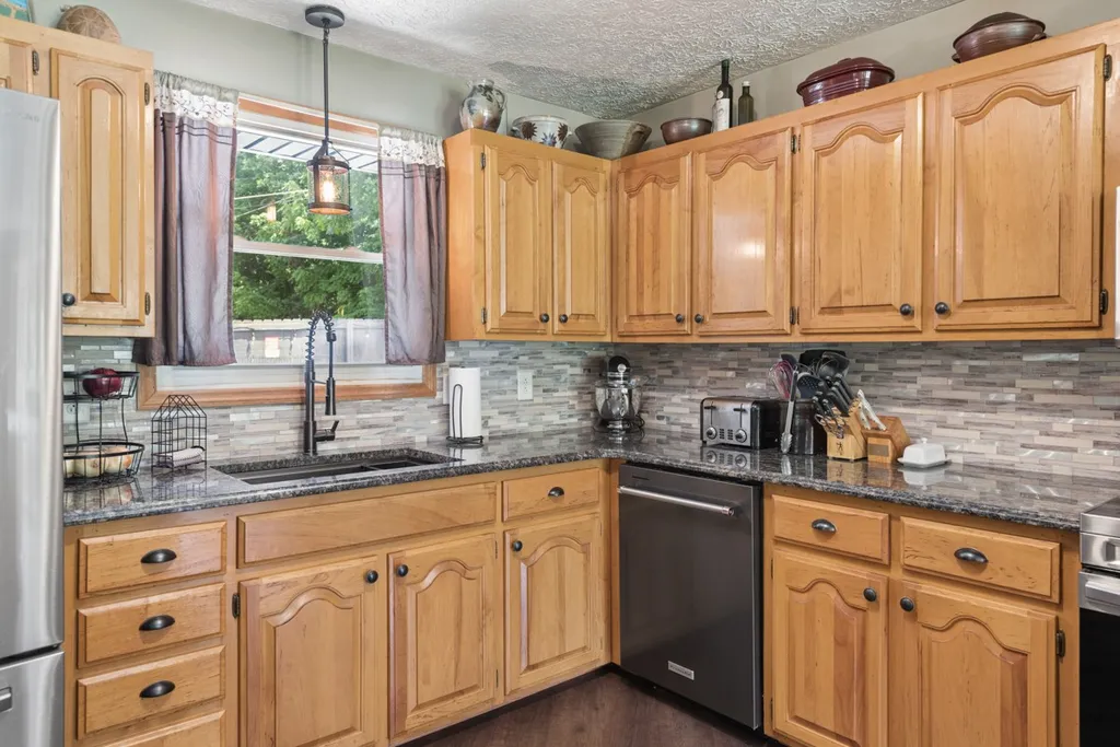830 New Shackle Island Road Hendersonville TN 37075