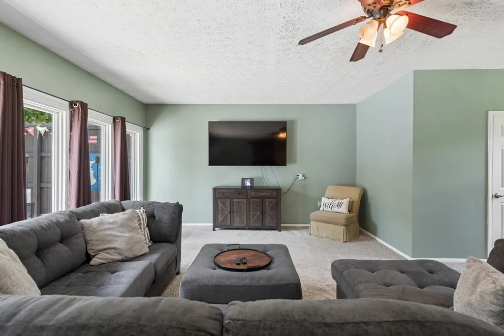830 New Shackle Island Road Hendersonville TN 37075