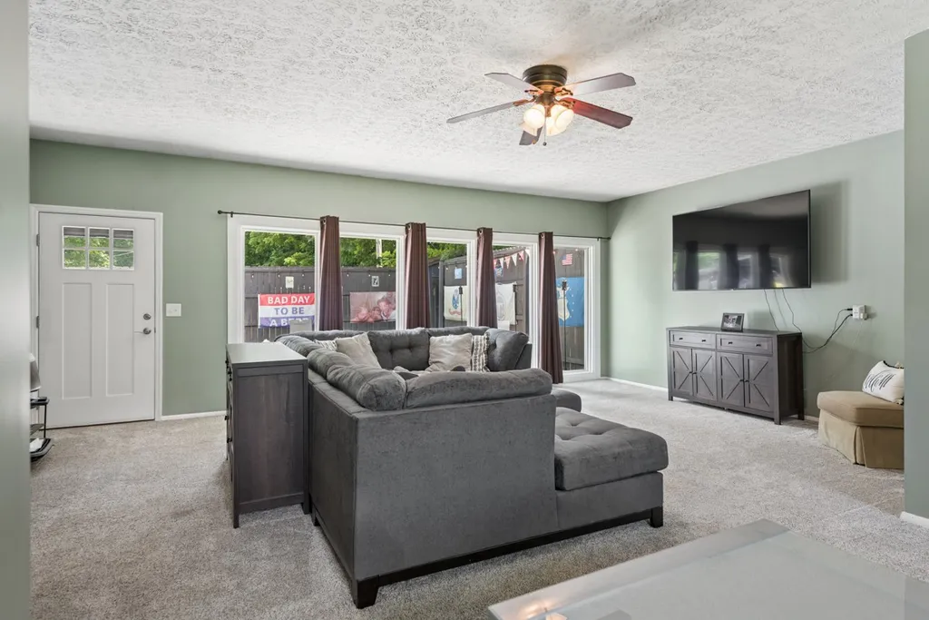 830 New Shackle Island Road Hendersonville TN 37075