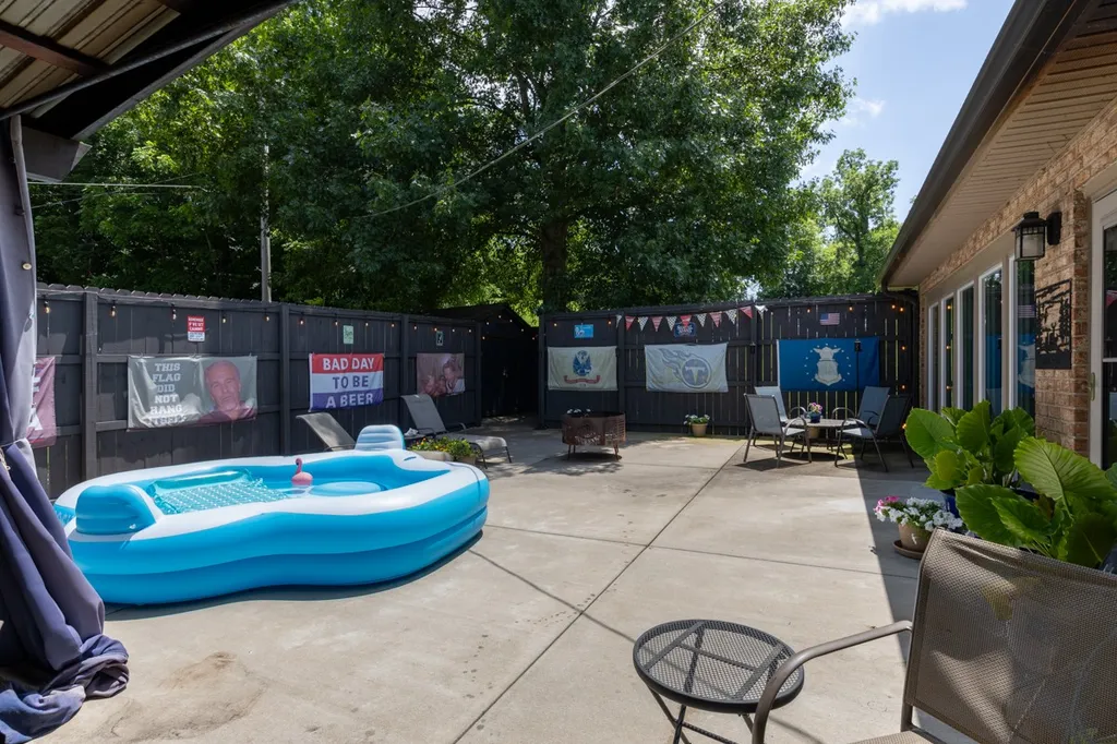 830 New Shackle Island Road Hendersonville TN 37075