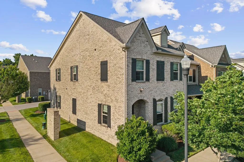 1636 Shadow Green Drive Franklin TN 37064