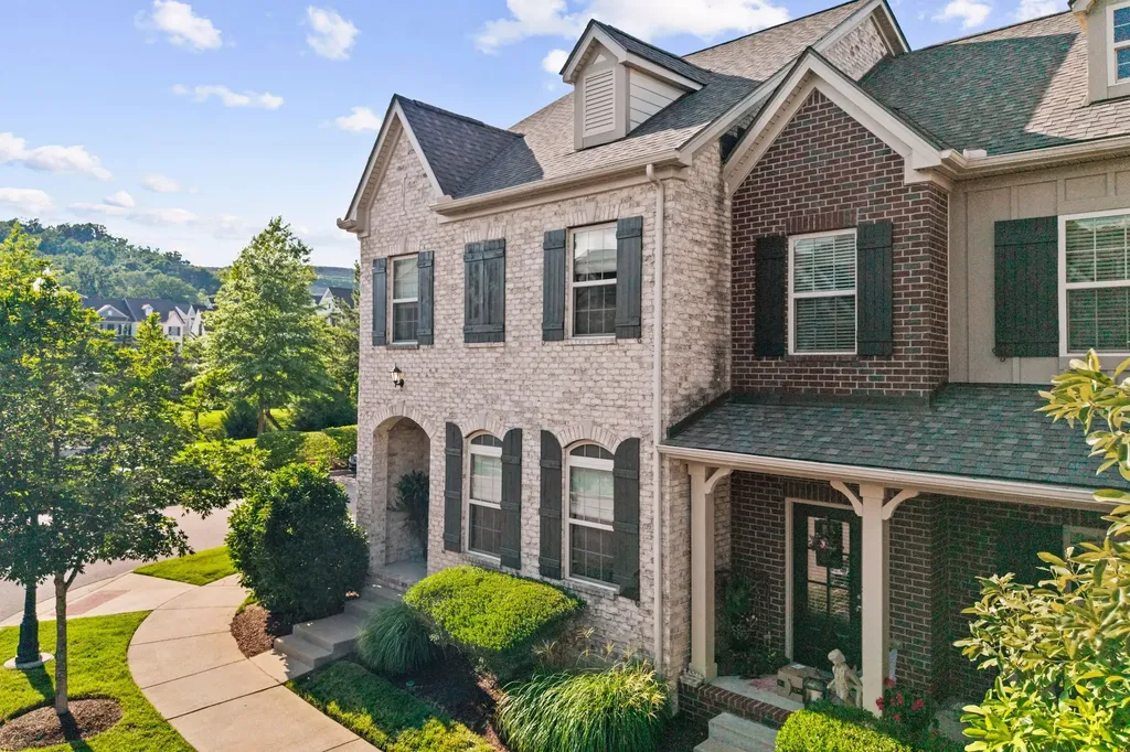 1636 Shadow Green Drive Franklin TN 37064