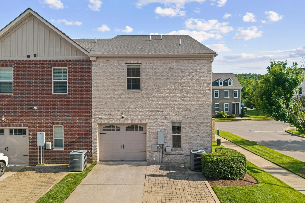 1636 Shadow Green Drive Franklin TN 37064