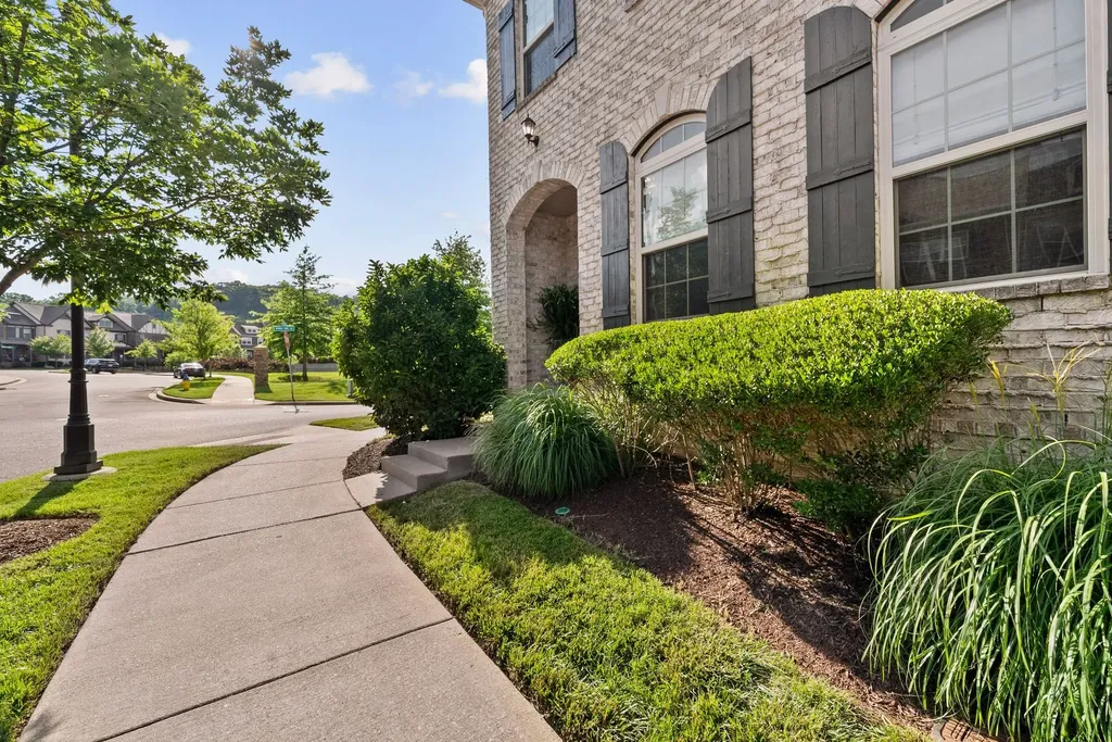 1636 Shadow Green Drive Franklin TN 37064