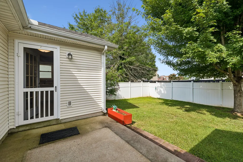 2728 Pepperdine Drive Murfreesboro TN 37128