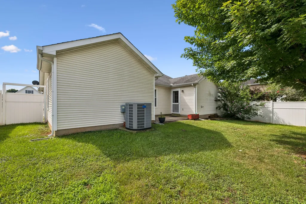 2728 Pepperdine Drive Murfreesboro TN 37128