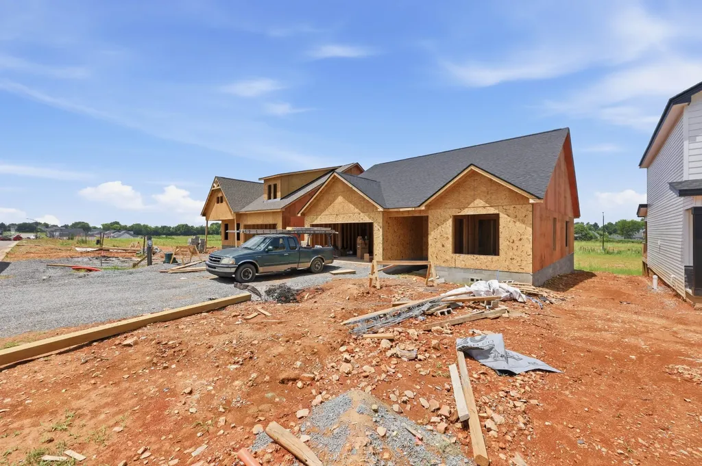 2800 Brewster Drive Clarksville TN 37042