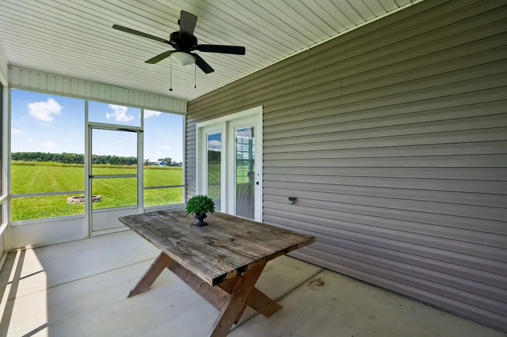 731 N Main Street Morrison TN 37357