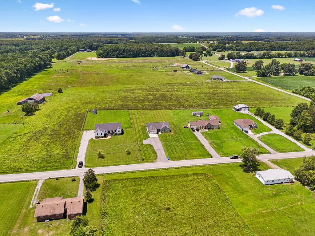 731 N Main Street Morrison TN 37357