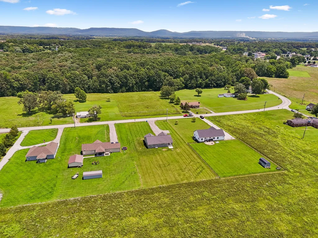 731 N Main Street Morrison TN 37357
