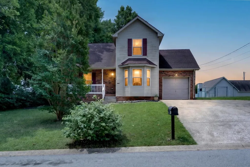 1096 Gunpoint Drive Clarksville TN 37042