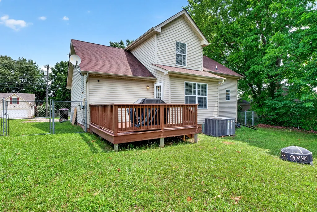 1096 Gunpoint Drive Clarksville TN 37042