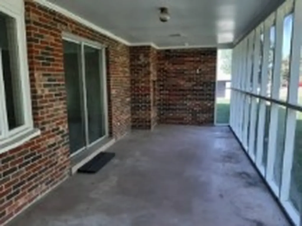 107 Hillwood Drive White House TN 37188