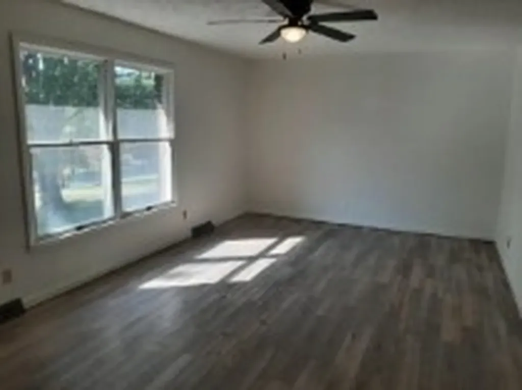 107 Hillwood Drive White House TN 37188