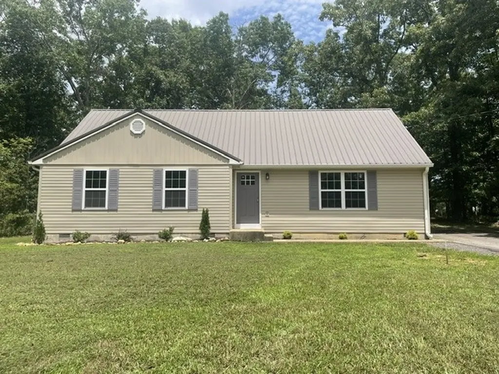 9098 Redbud Lane Nunnelly TN 37137