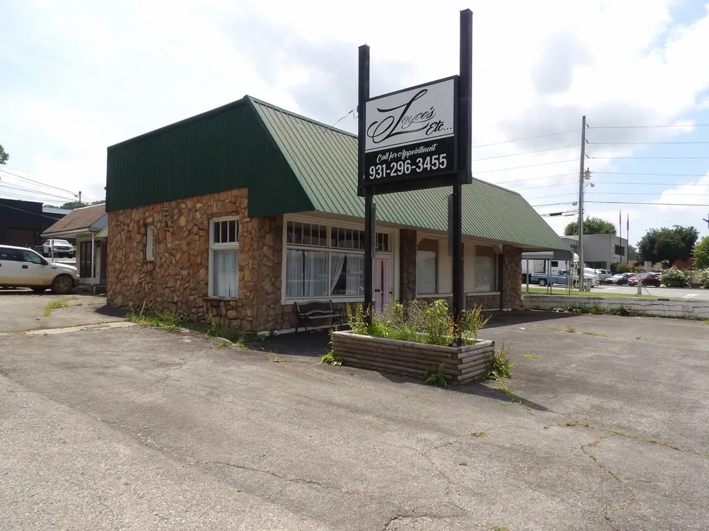 106 East Main Street Waverly TN 37185