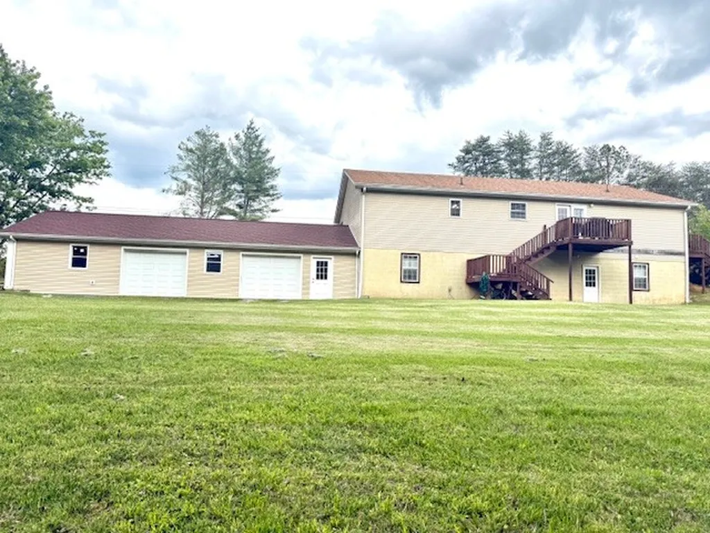7320 Cyphers Dr, NW Cookeville TN 38506