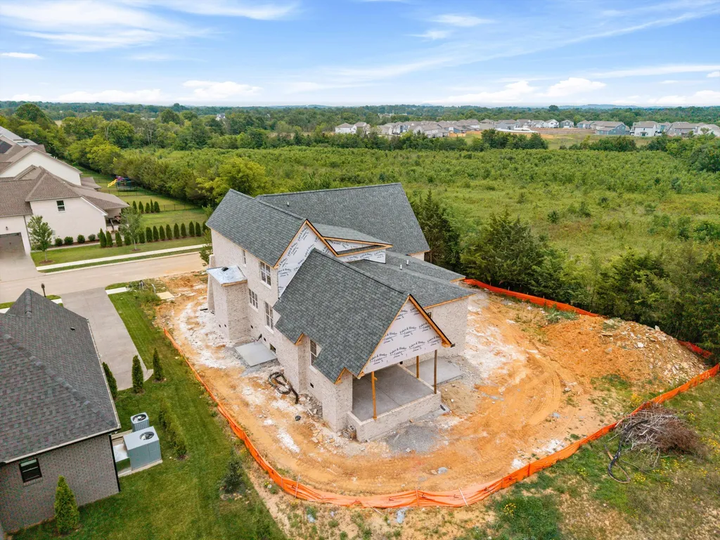1010 Stone Creek Lane Lebanon TN 37087