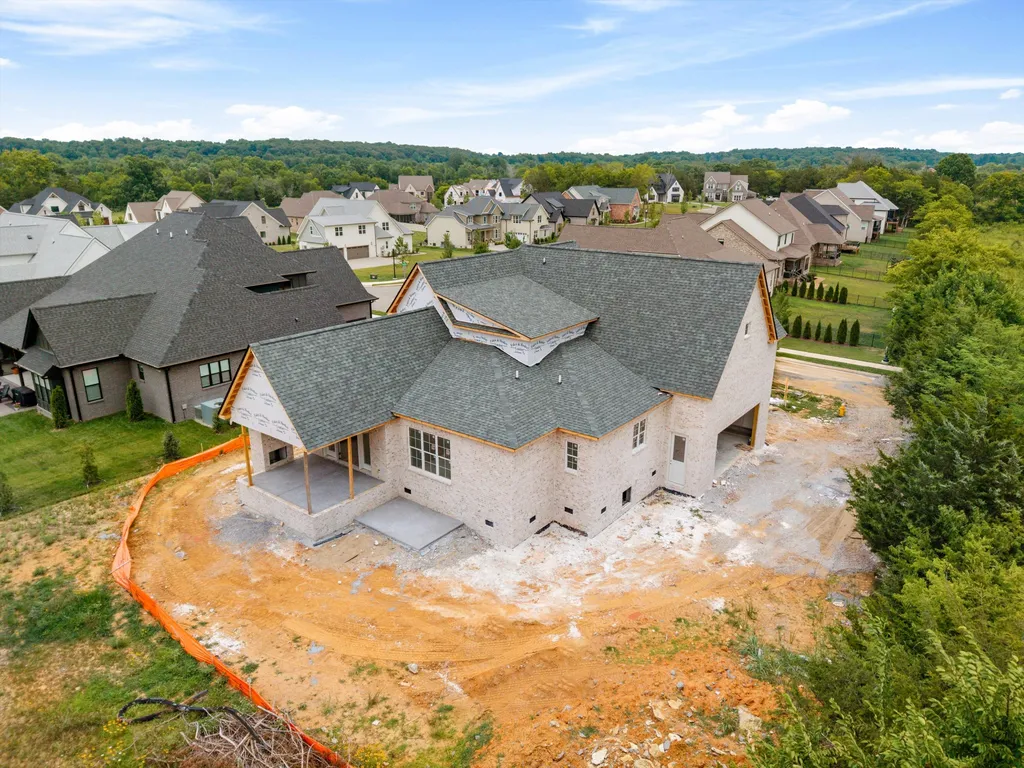 1010 Stone Creek Lane Lebanon TN 37087