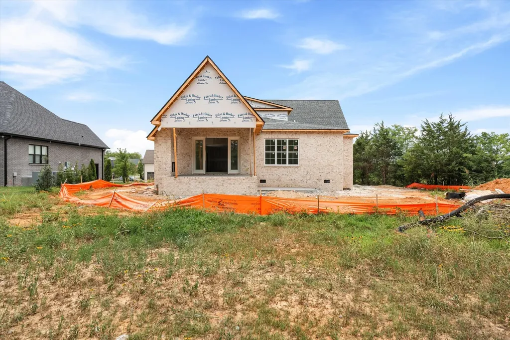 1010 Stone Creek Lane Lebanon TN 37087