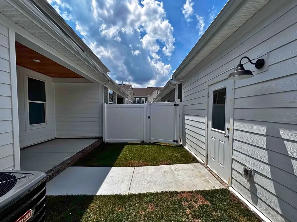 104 Ireton Alley Antioch TN 37013