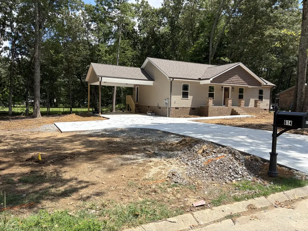614 Wanda Lane Tullahoma TN 37388