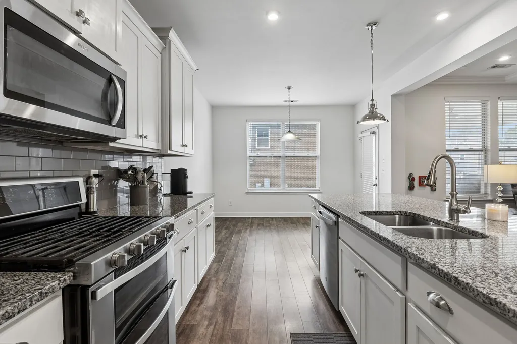 4152 Dwight Way Murfreesboro TN 37128