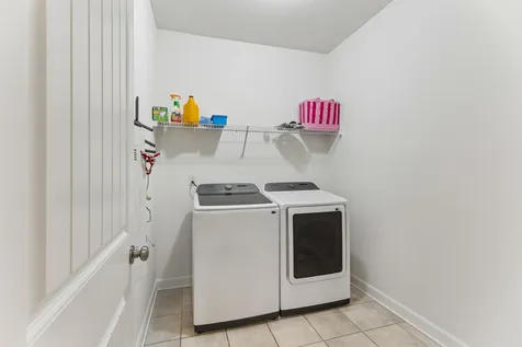 4152 Dwight Way Murfreesboro TN 37128