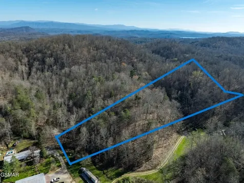 2723 Redbud Valley Drive Maryville TN 37801