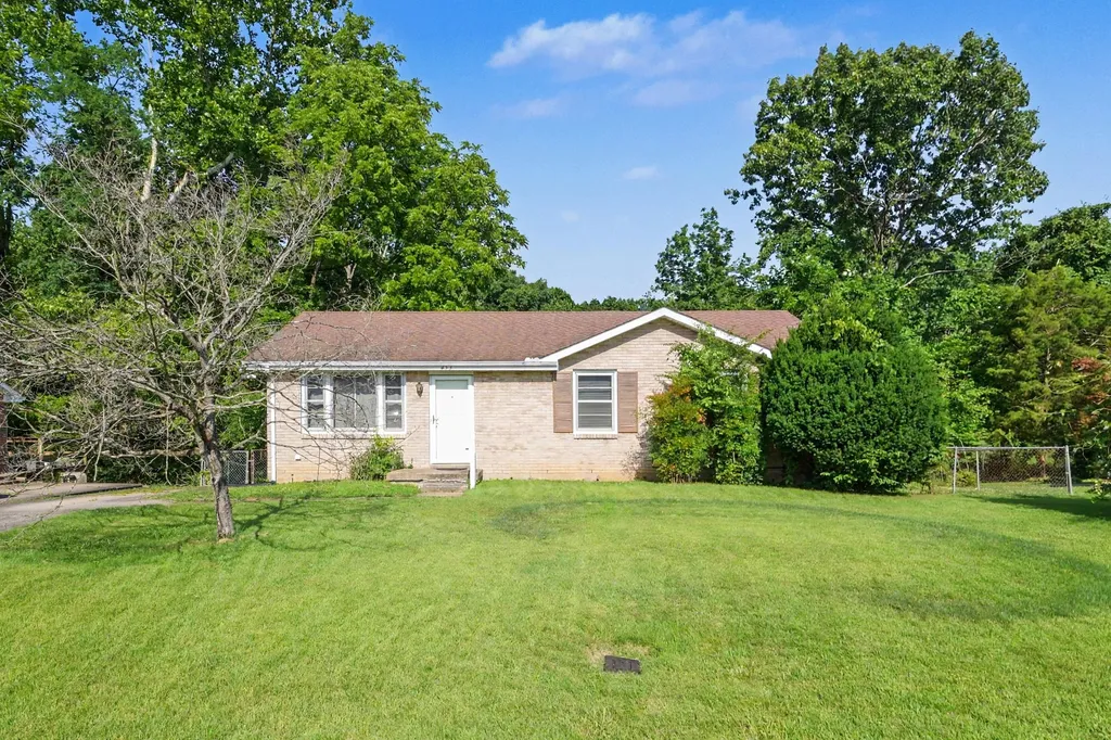 453 Gary Hills Drive Clarksville TN 37043