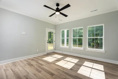 1492 Dreamfield Drive Soddy Daisy TN 37379