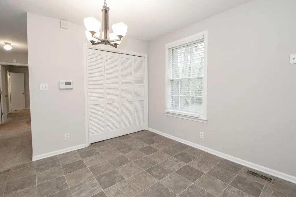 398 Louise Lane Clarksville TN 37042