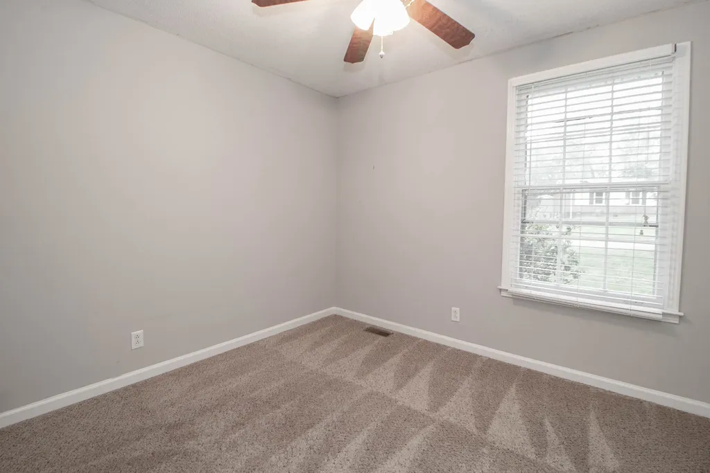 398 Louise Lane Clarksville TN 37042