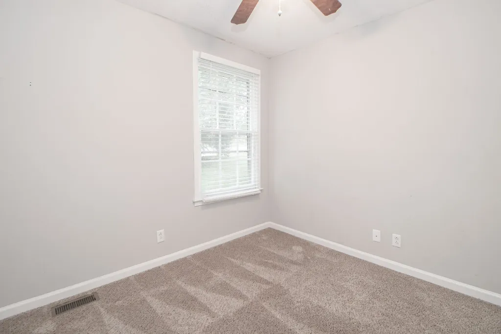 398 Louise Lane Clarksville TN 37042