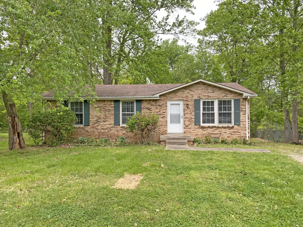 398 Louise Lane Clarksville TN 37042