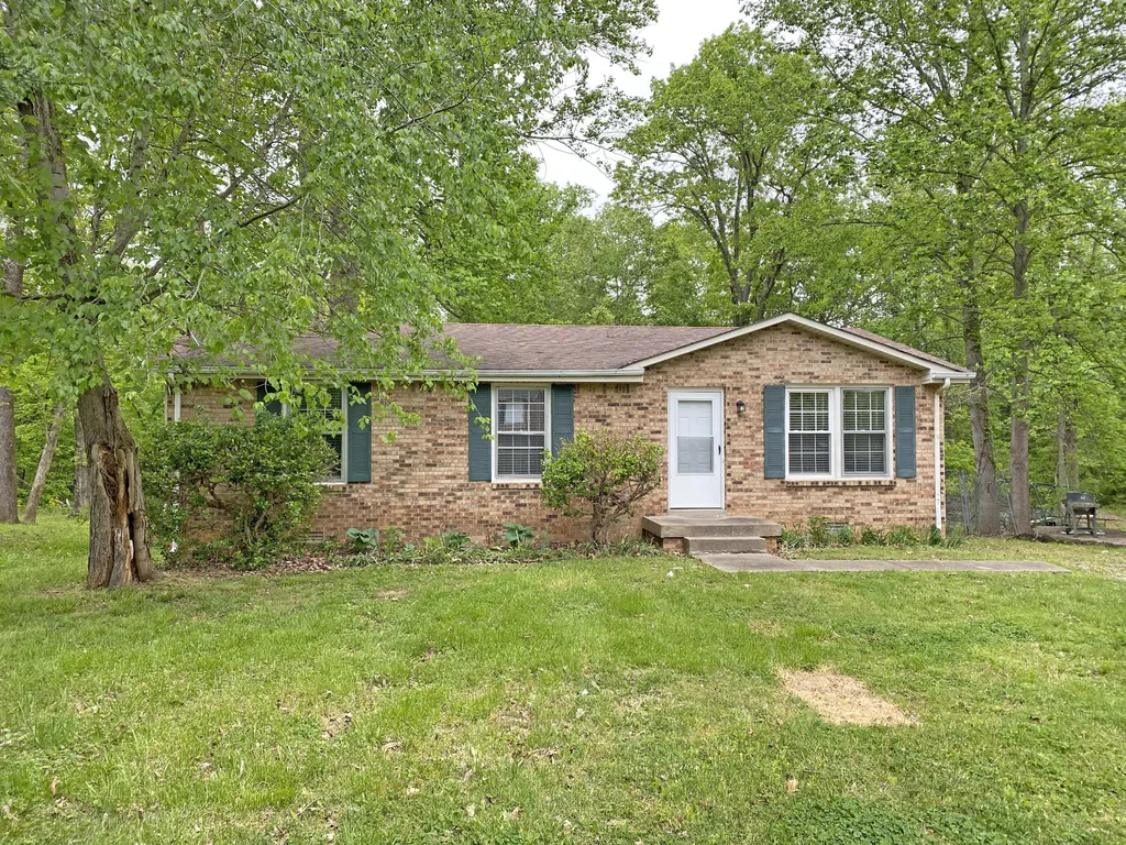 398 Louise Lane Clarksville TN 37042