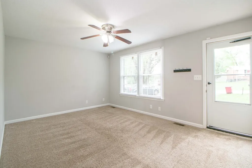398 Louise Lane Clarksville TN 37042